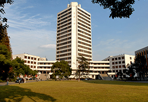 Donghua university